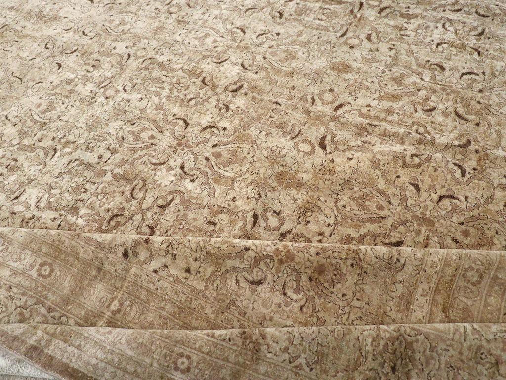 Antique Persian Mashad Carpet, No.17746 - Galerie Shabab