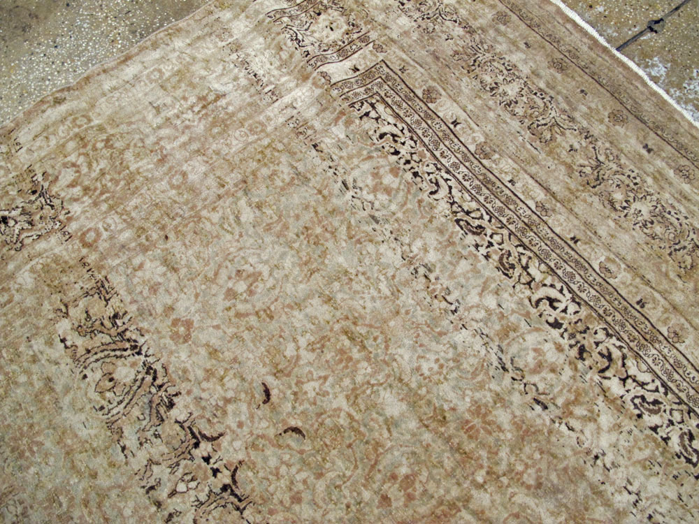 Antique Persian Mashad Carpet, No.17746 - Galerie Shabab