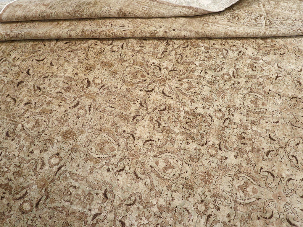 Antique Persian Mashad Carpet, No.17746 - Galerie Shabab