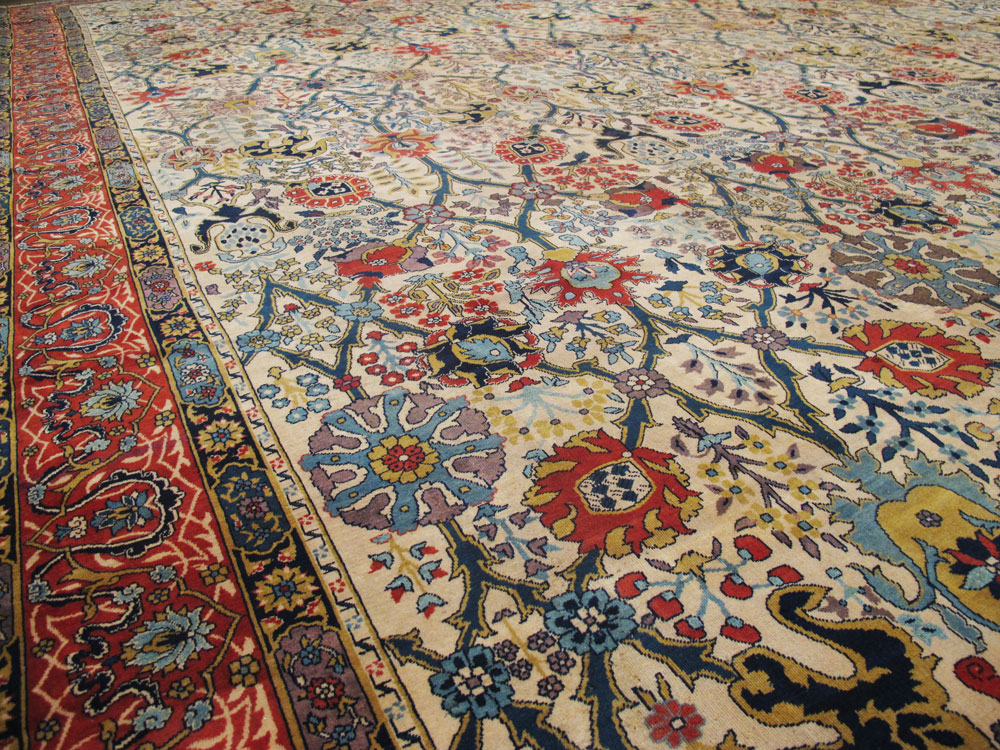 Antique Indian Lahore Square Carpet, No.17752 - Galerie Shabab