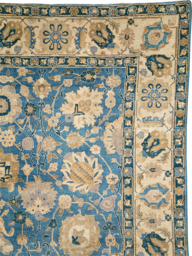 Antique Persian Tabriz Carpet, No.17754 - Galerie Shabab