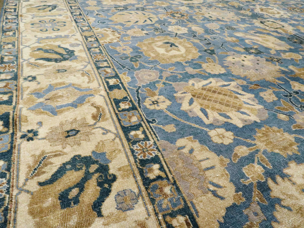 Antique Persian Tabriz Carpet, No.17754 - Galerie Shabab