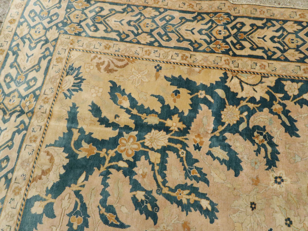 Antique Persian Tabriz Carpet, No.17764 - Galerie Shabab