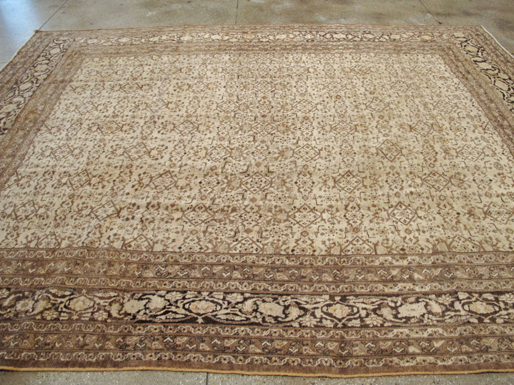 Antique Persian Tabriz Carpet, No.17777 - Galerie Shabab