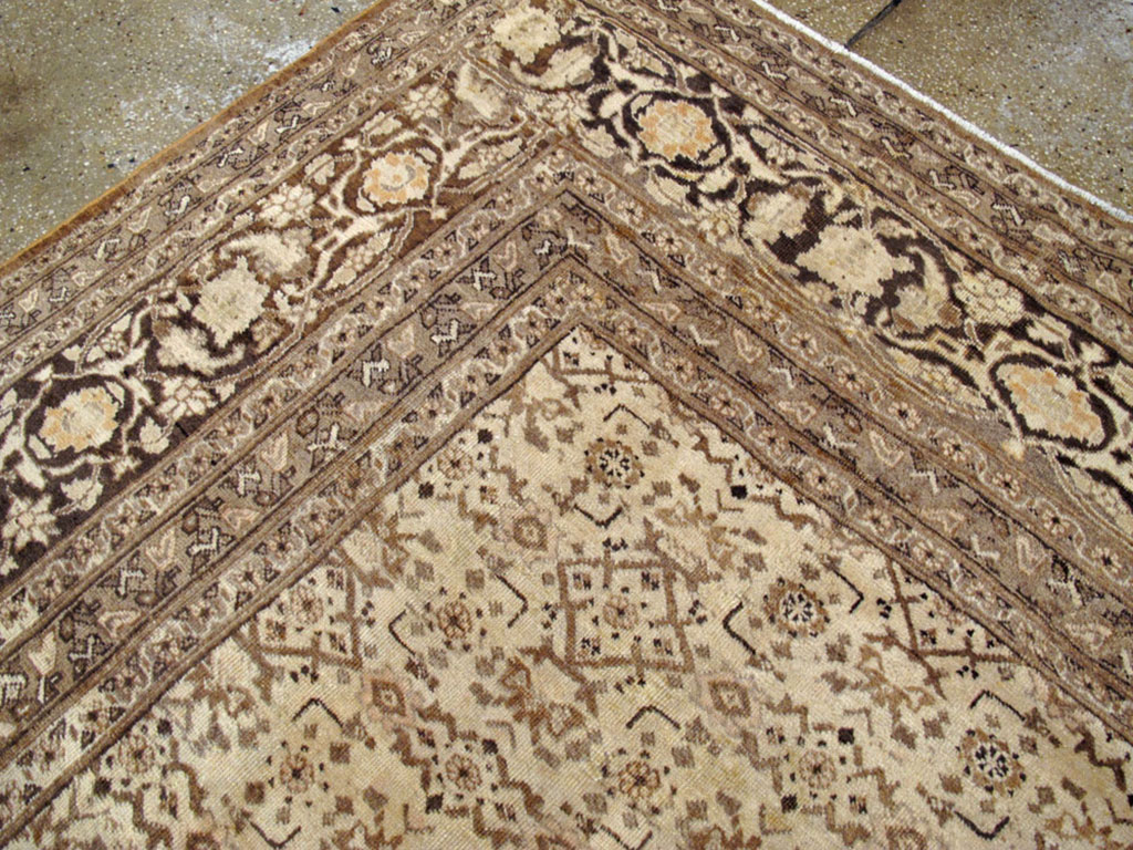 Antique Persian Tabriz Carpet, No.17777 - Galerie Shabab