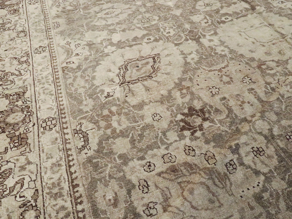 Antique Persian Tabriz Long and Narrow Carpet, No.17782 - Galerie Shabab