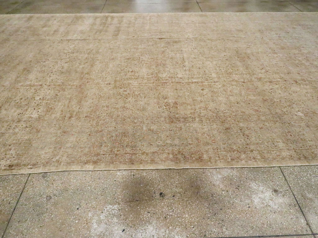 Antique  Persian Mashad Carpet, No.17784 - Galerie Shabab
