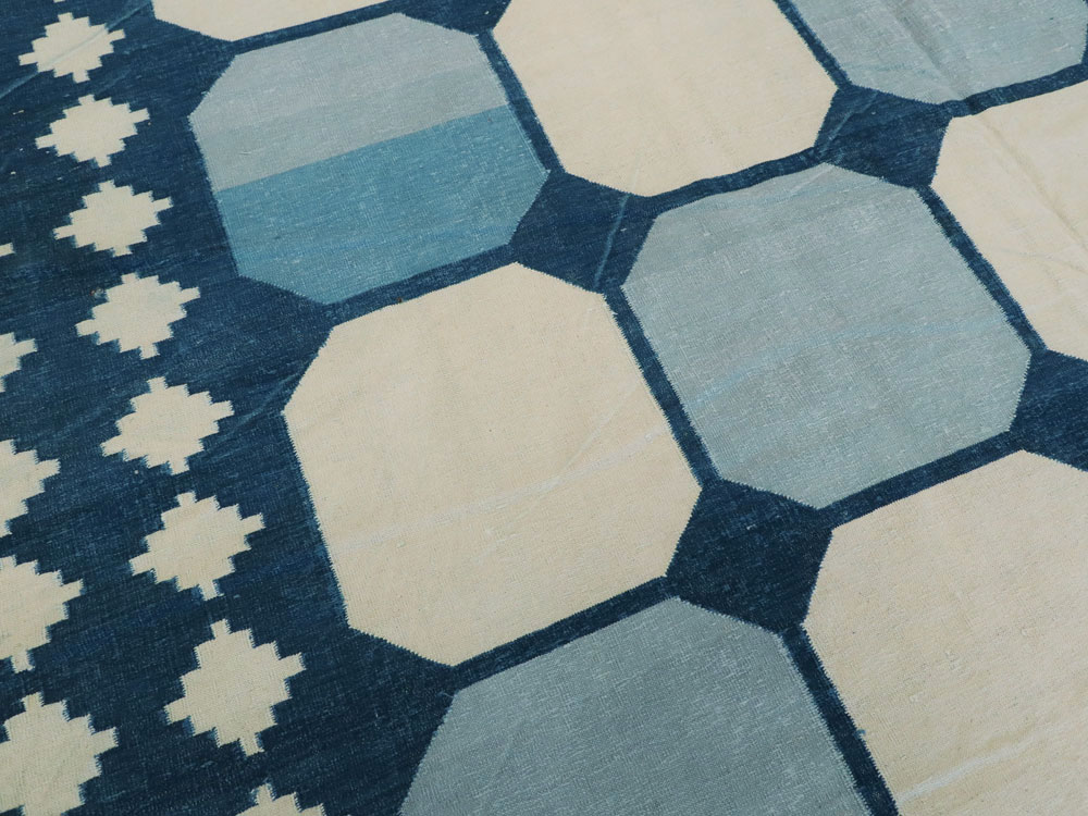 Vintage Indian Flat-weave Dhurrie, No.17813 - Galerie Shabab