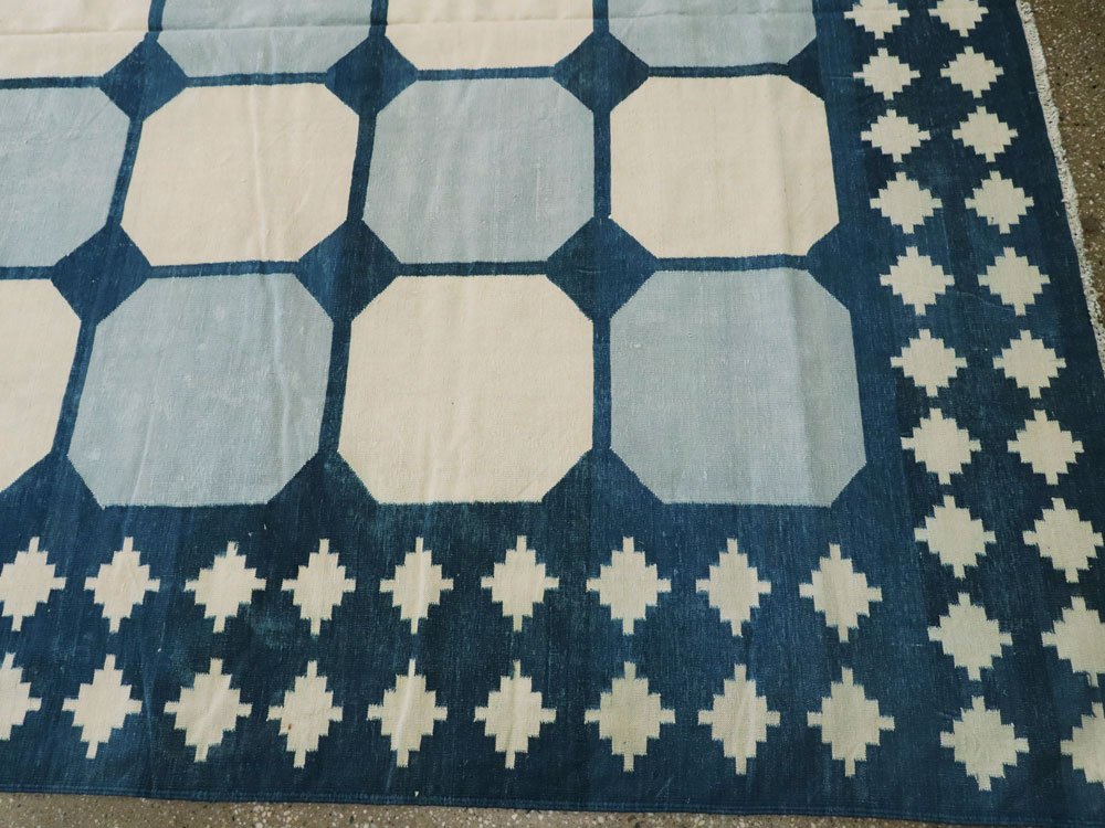 Vintage Indian Flat-weave Dhurrie, No.17813 - Galerie Shabab