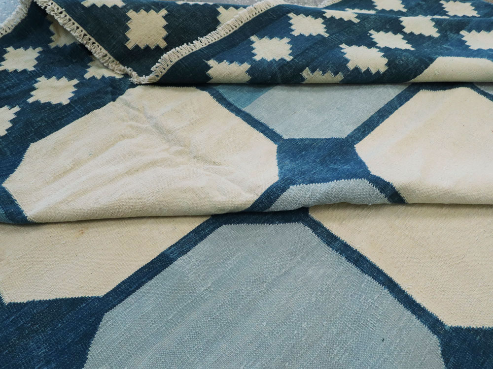 Vintage Indian Flat-weave Dhurrie, No.17813 - Galerie Shabab