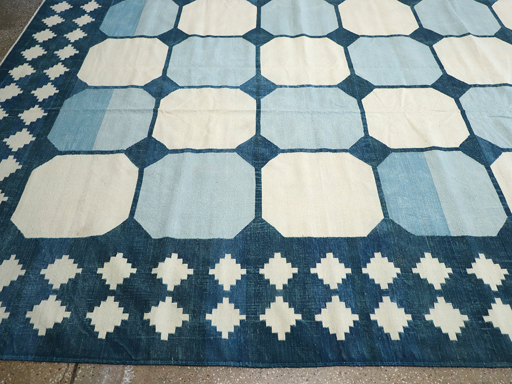 Vintage Indian Flatweave Kilim Dhurrie, No.17815 - Galerie Shabab