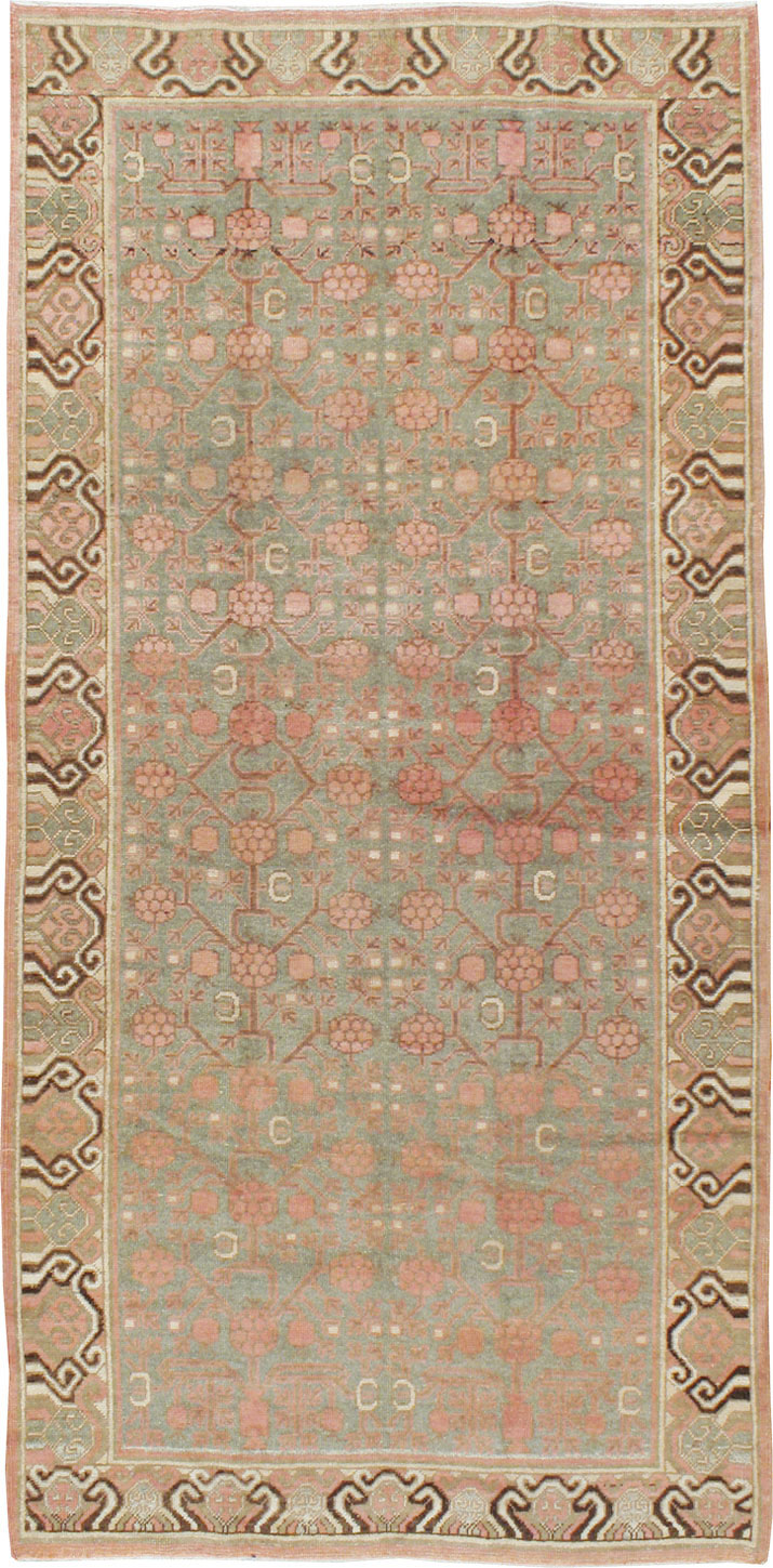 Vintage East Turkestan Khotan Carpet, No.17842 - Galerie Shabab