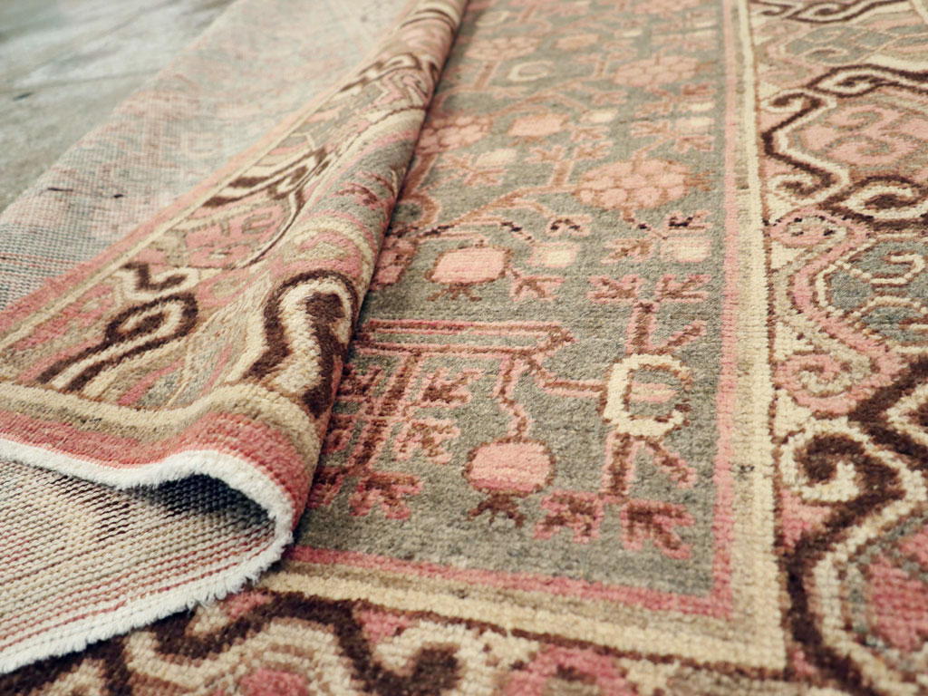 Vintage East Turkestan Khotan Carpet, No.17842 - Galerie Shabab