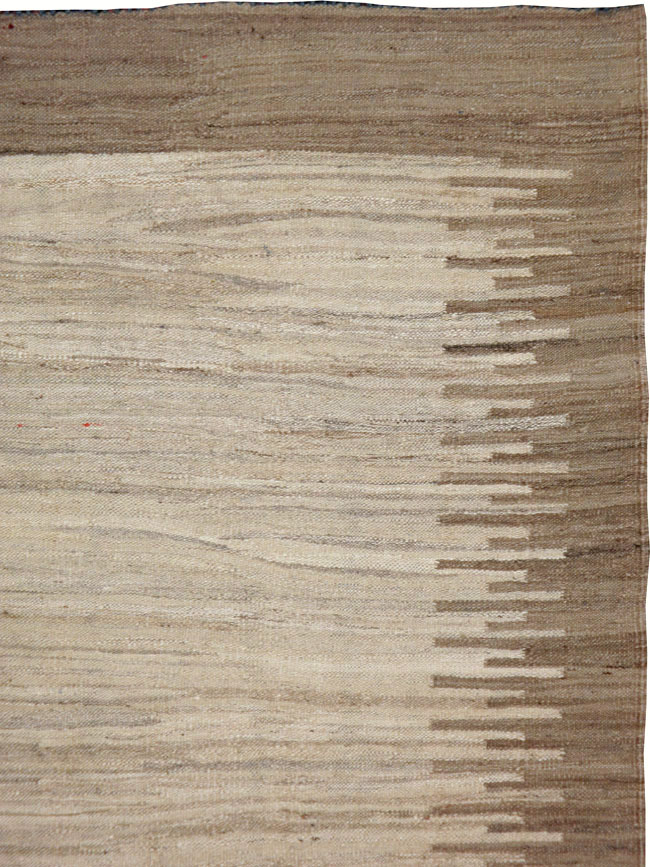 Vintage Turkish Kilim, No.17848 - Galerie Shabab