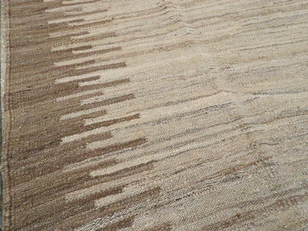 Vintage Turkish Kilim, No.17848 - Galerie Shabab