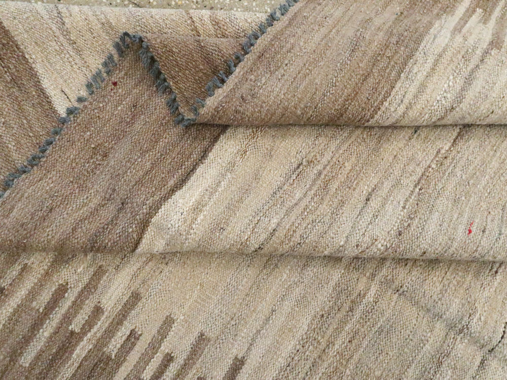 Vintage Turkish Kilim, No.17848 - Galerie Shabab