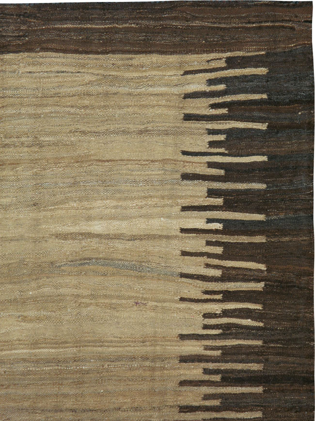 Vintage Turkish Kilim, No.17849 - Galerie Shabab