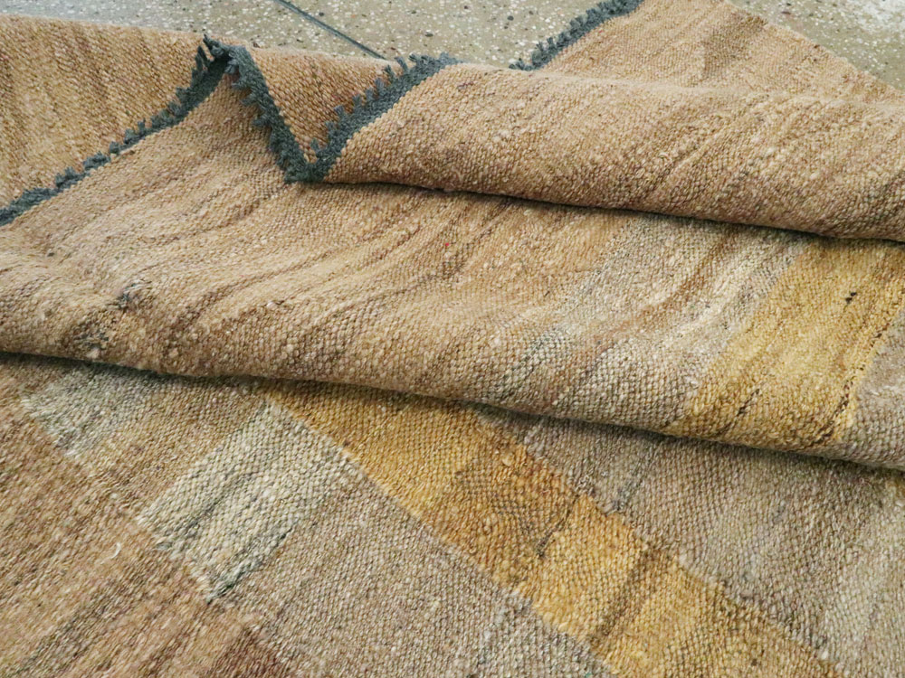 Vintage Turkish Kilim, No.17853 - Galerie Shabab