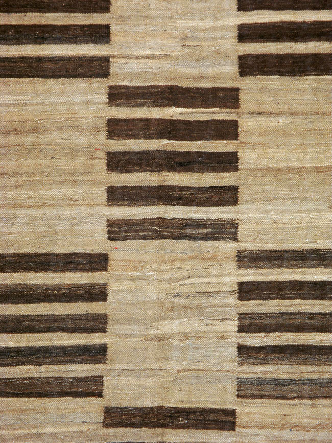 Vintage Turkish Kilim, No.17854 - Galerie Shabab