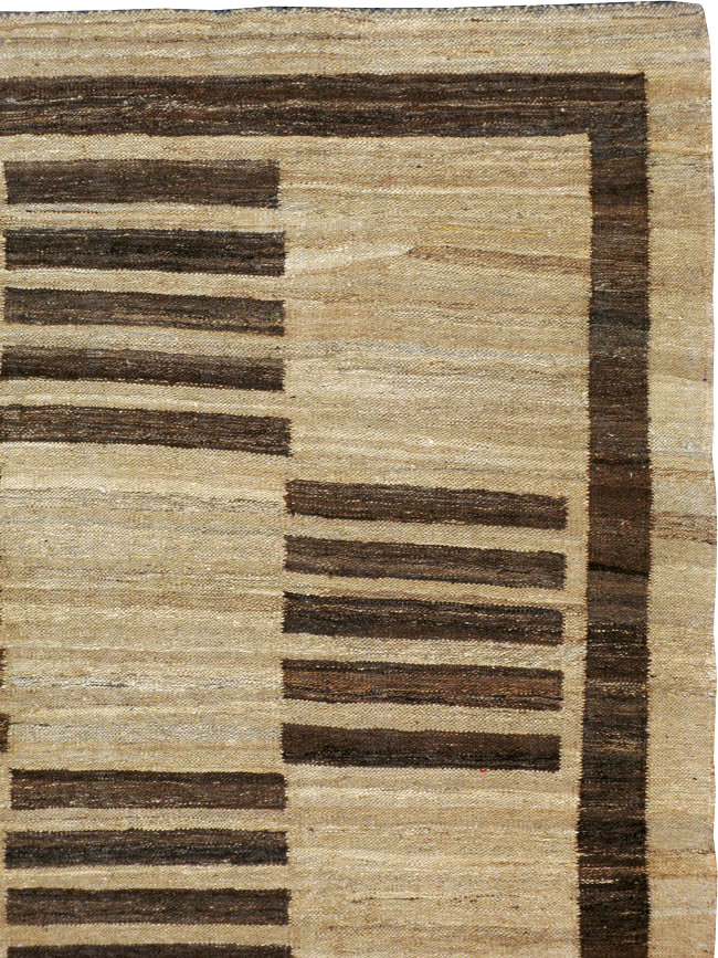 Vintage Turkish Kilim, No.17854 - Galerie Shabab