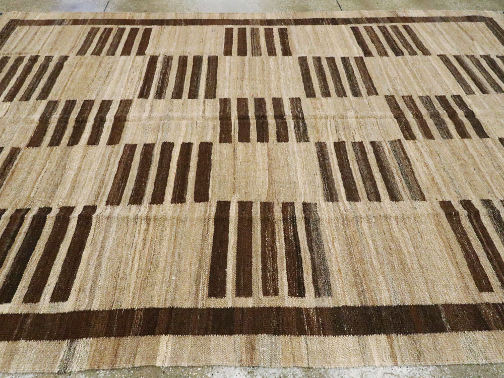 Vintage Turkish Kilim, No.17854 - Galerie Shabab