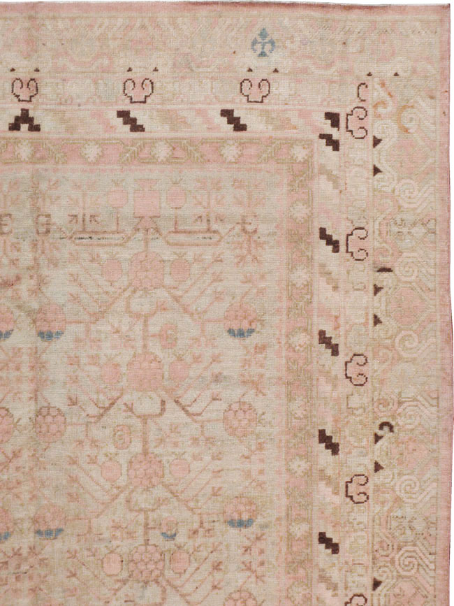 Vintage East Turkestan Khotan Carpet, No.17858 - Galerie Shabab