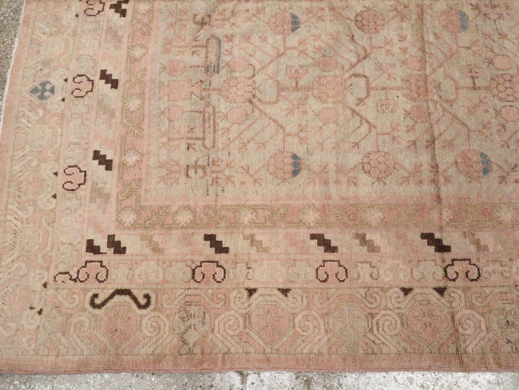 Vintage East Turkestan Khotan Carpet, No.17858 - Galerie Shabab