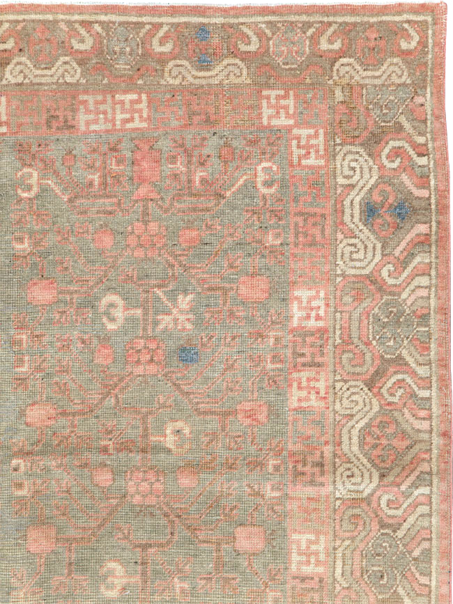 Vintage East Turkestan Khotan Carpet, No.17860 - Galerie Shabab