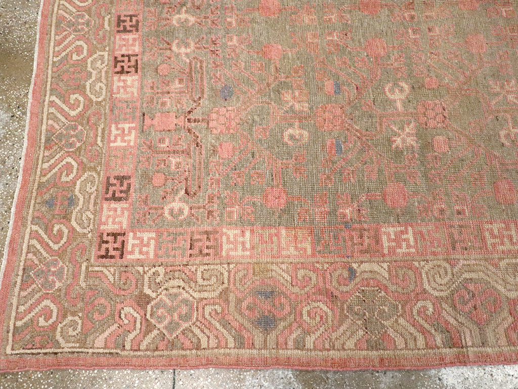 Vintage East Turkestan Khotan Carpet, No.17860 - Galerie Shabab