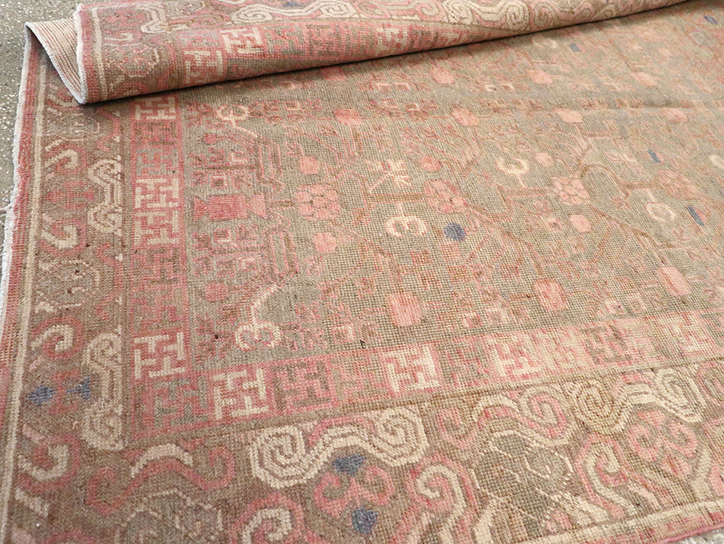 Vintage East Turkestan Khotan Carpet, No.17860 - Galerie Shabab