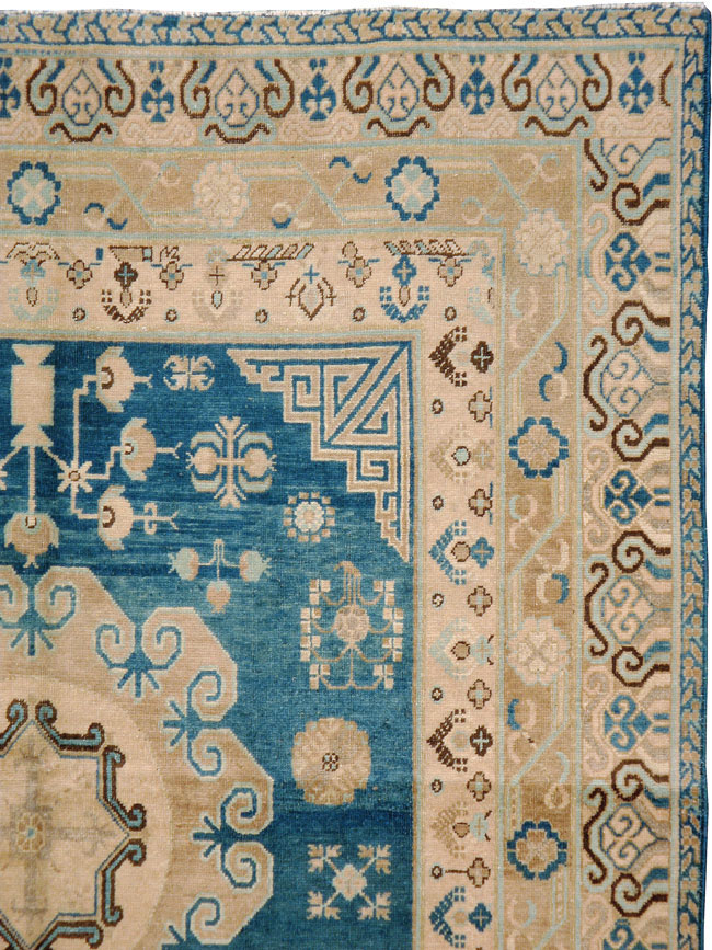 Antique East Turkestan Khotan Carpet, No.17869 - Galerie Shabab