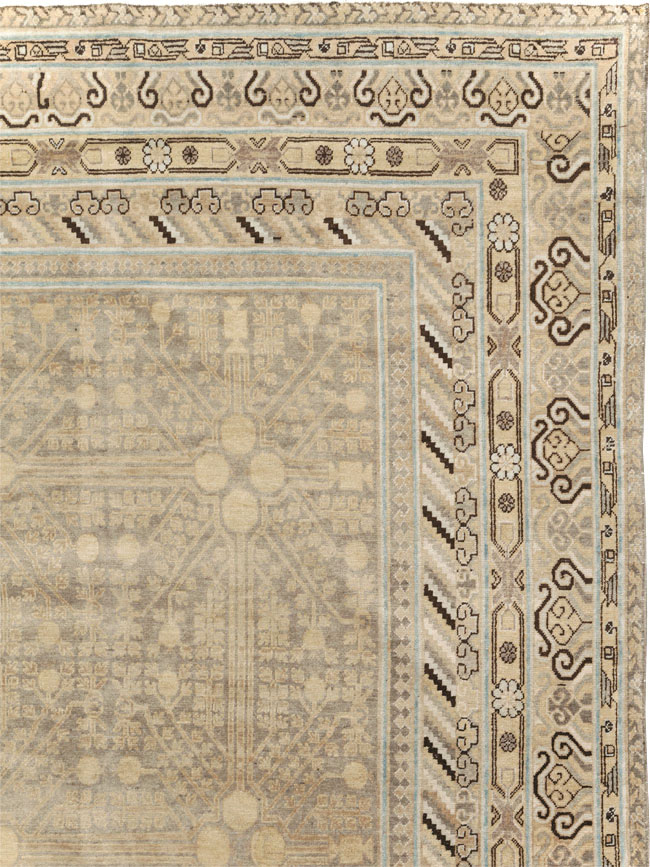 Vintage East Turkestan Khotan Carpet, No.17875 - Galerie Shabab
