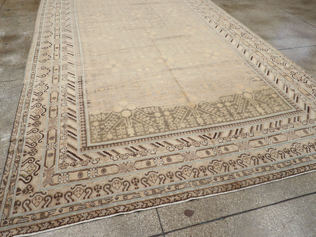 Vintage East Turkestan Khotan Carpet, No.17875 - Galerie Shabab