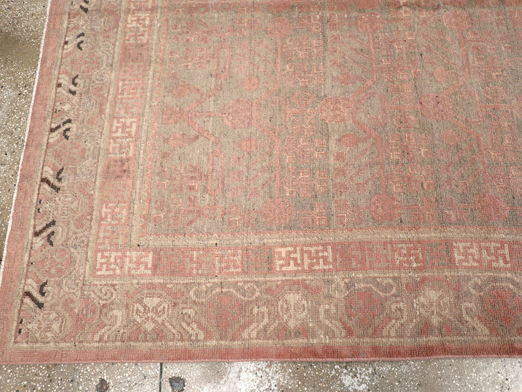 Vintage East Turkestan Khotan Carpet, No.17879 - Galerie Shabab