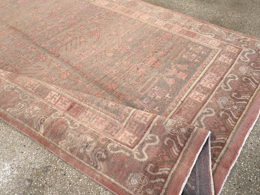 Vintage East Turkestan Khotan Carpet, No.17879 - Galerie Shabab