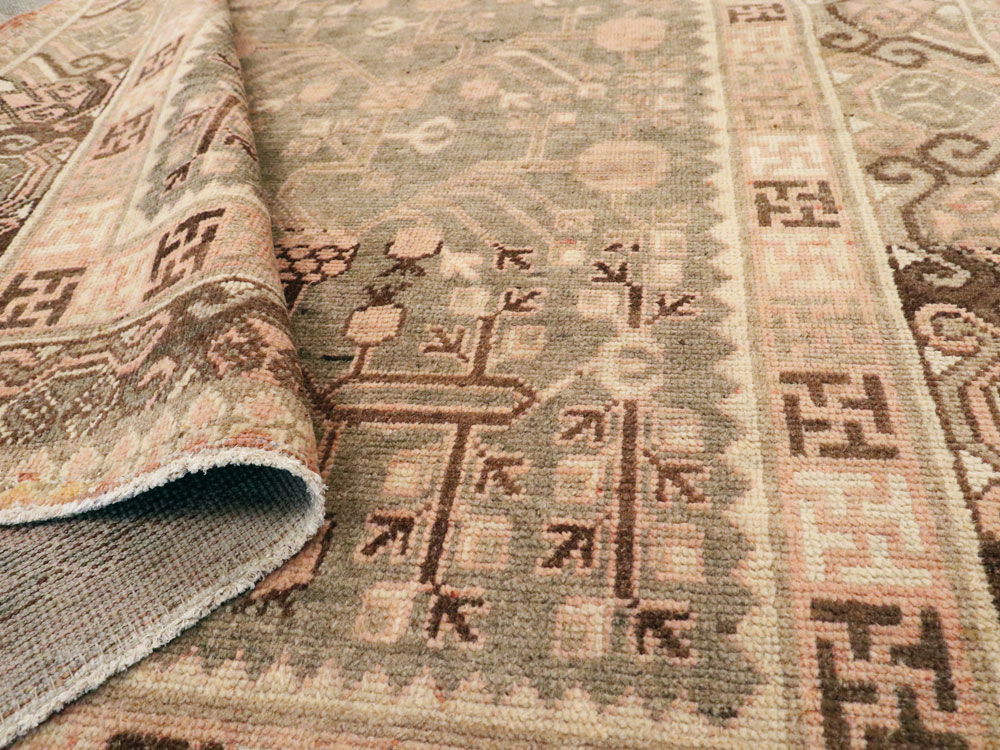 Vintage East Turkestan Khotan Gallery Carpet, No.17880 - Galerie Shabab