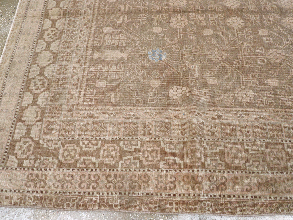 Vintage East Turkestan Khotan Carpet, No.17886 - Galerie Shabab