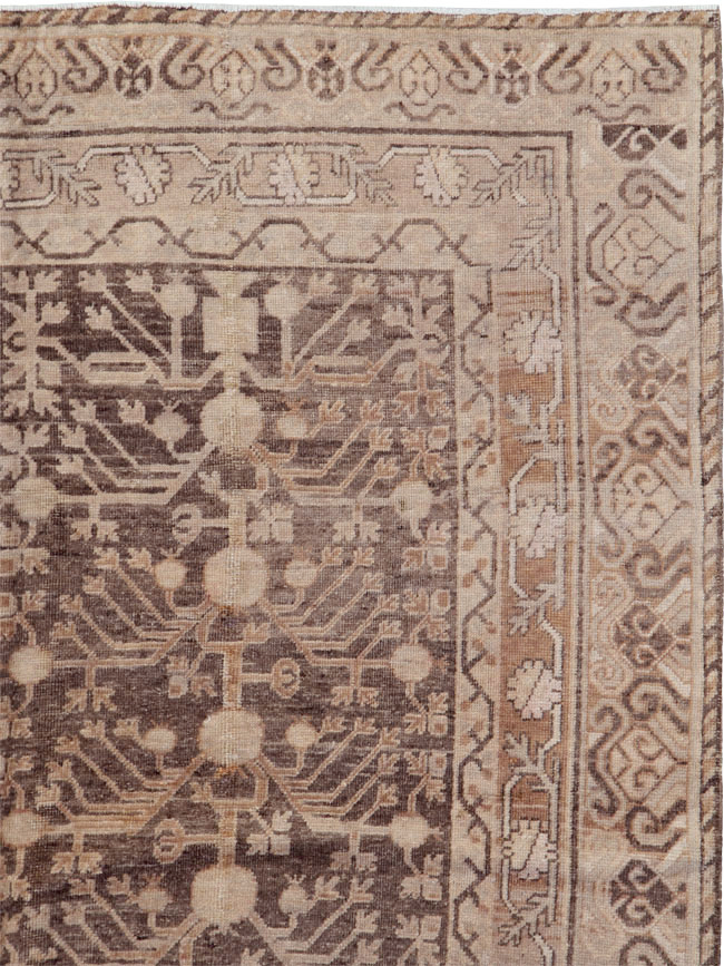 Vintage East Turkestan Khotan Carpet, No.17887 - Galerie Shabab
