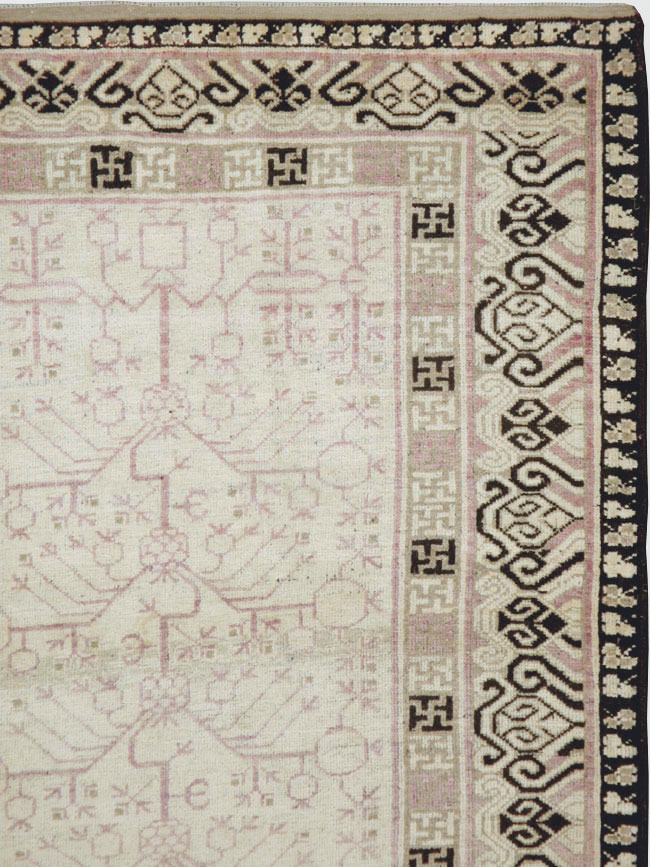 Vintage East Turkestan Khotan Carpet, No.17892 - Galerie Shabab