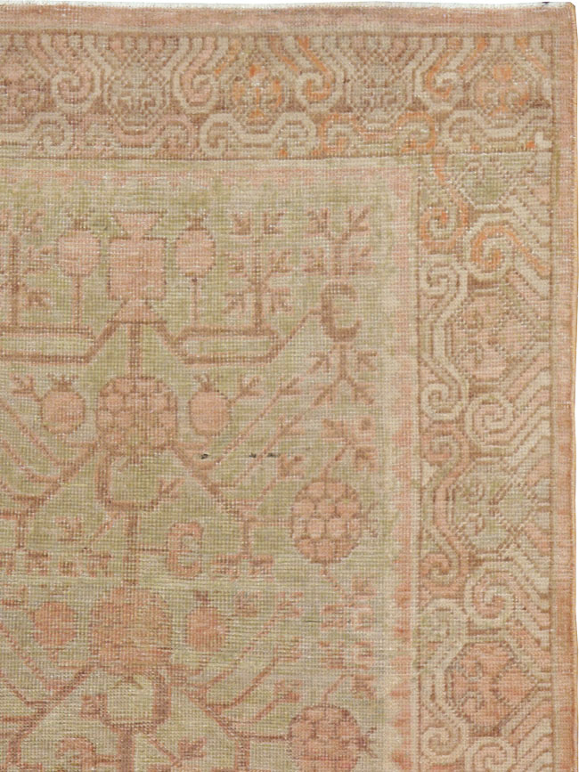 Vintage East Turkestan Khotan Carpet, No.17895 - Galerie Shabab