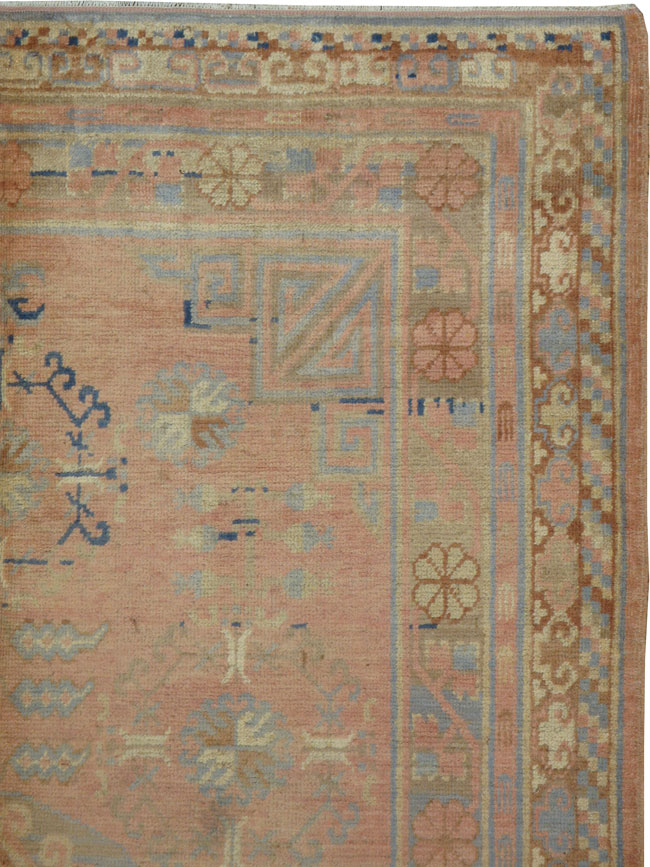 Antique Khotan Rug, No.17900 - Galerie Shabab