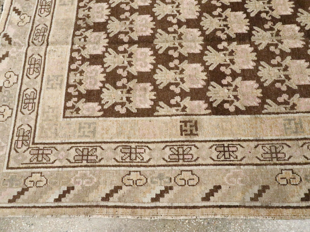 Vintage East Turkestan Khotan Carpet, No.17902 - Galerie Shabab