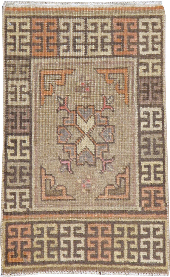 Antique East Turkestan Khotan Rug, No.17922 - Galerie Shabab