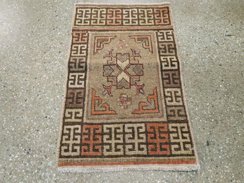 Antique East Turkestan Khotan Rug, No.17922 - Galerie Shabab