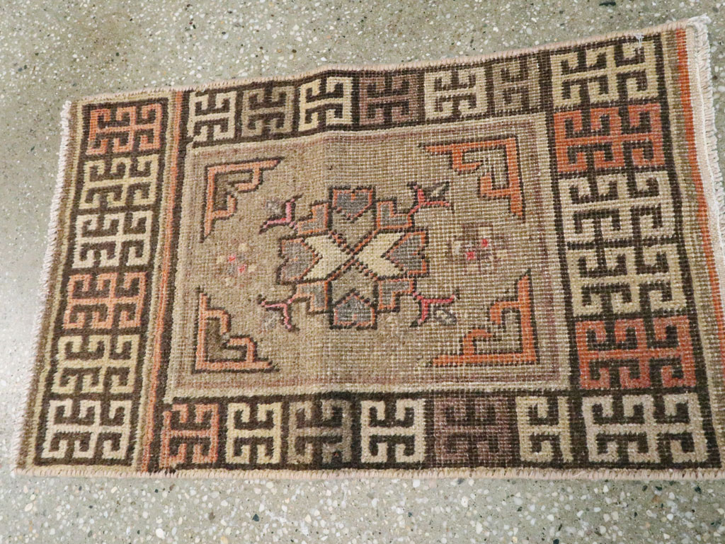 Antique East Turkestan Khotan Rug, No.17922 - Galerie Shabab