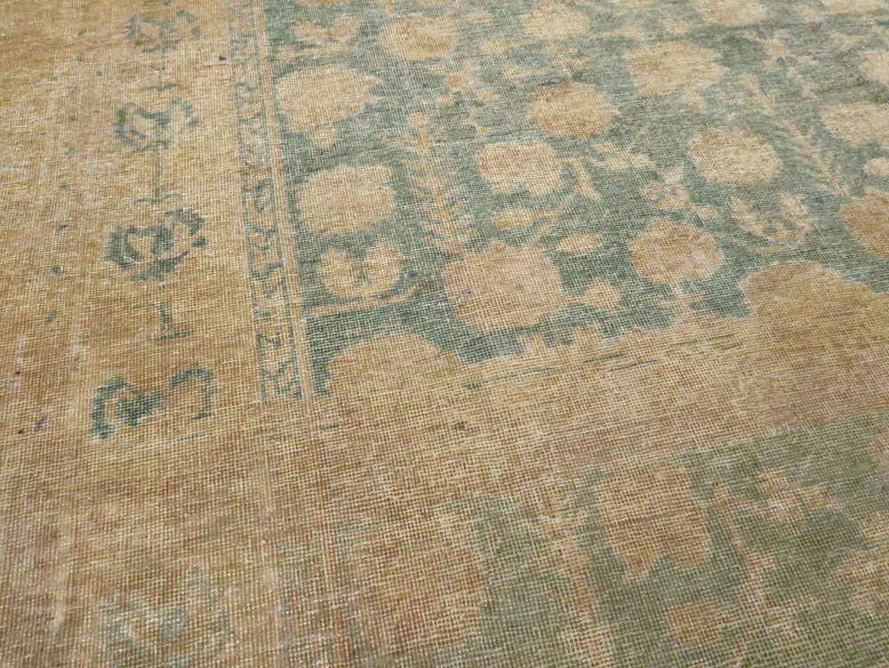 Large Antique Khotan Carpet, No.17926 - Galerie Shabab