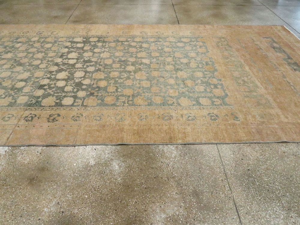 Large Antique Khotan Carpet, No.17926 - Galerie Shabab