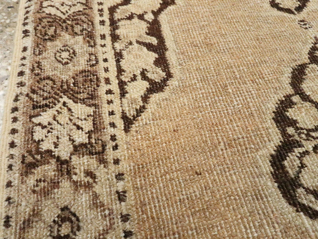 Antique Persian Tabriz Rug, No.17934 - Galerie Shabab