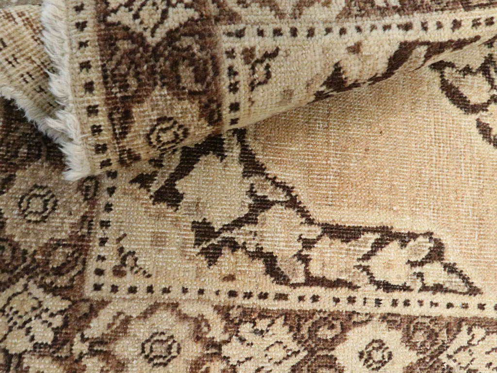 Antique Persian Tabriz Rug, No.17934 - Galerie Shabab