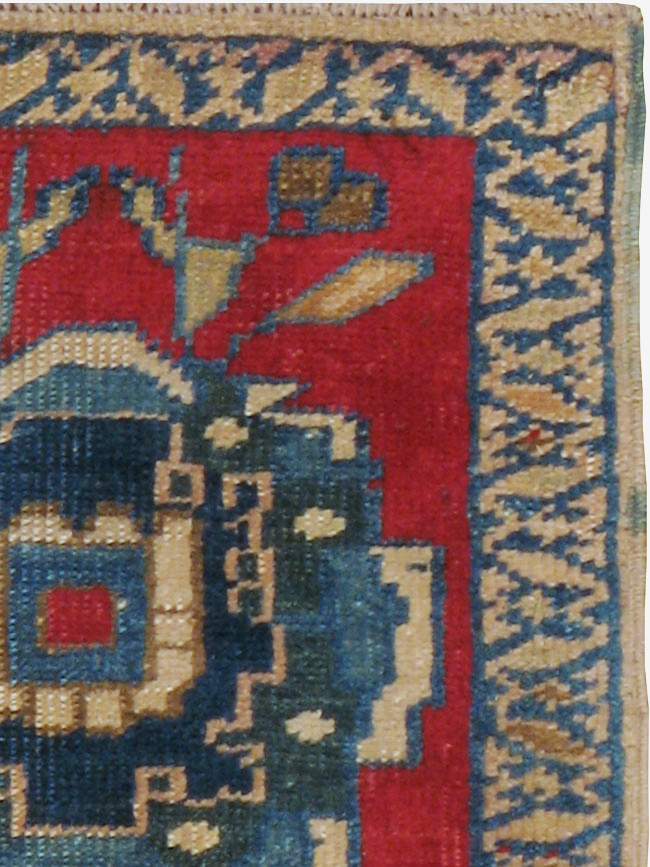 Antique Persian Heriz Square Throw Rug, No.17938 - Galerie Shabab